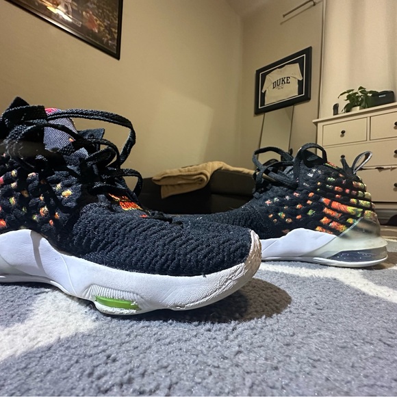 LeBron 17s - Picture 3 of 4